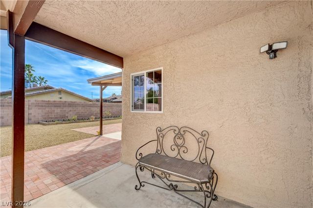 6841 Calella Drive, Las Vegas, NV 89103