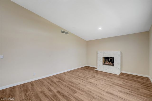 6841 Calella Drive, Las Vegas, NV 89103