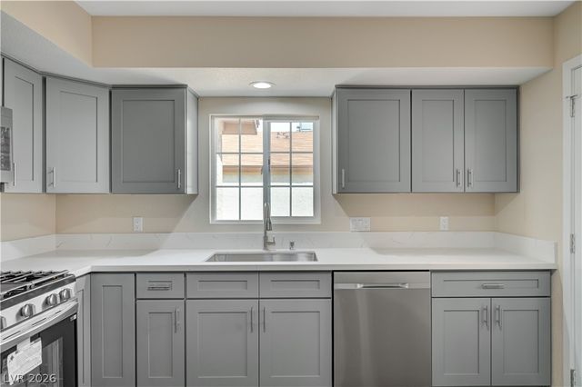 6841 Calella Drive, Las Vegas, NV 89103