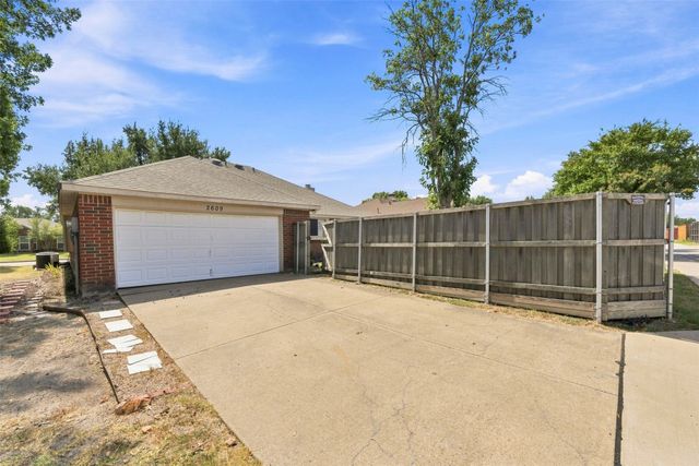 2609 Trumpet Drive, Rowlett, TX 75089