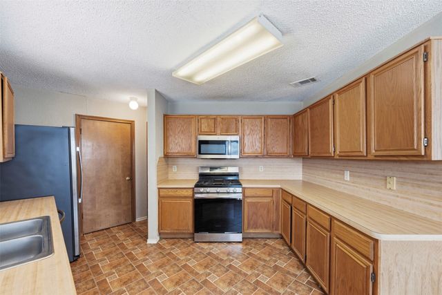 2609 Trumpet Drive, Rowlett, TX 75089