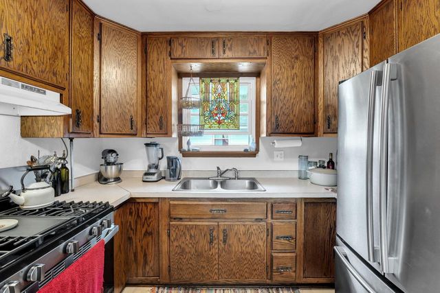 3200 Indian TRAIL, Racine, WI 53402