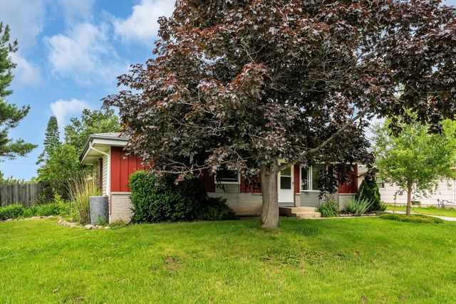 3200 Indian TRAIL, Racine, WI 53402