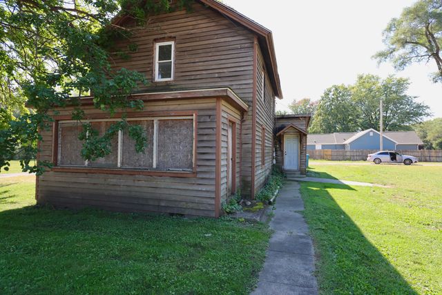 3466 S State Road 104, La Porte, IN 46350