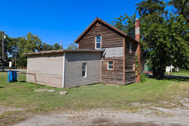 3466 S State Road 104, La Porte, IN 46350