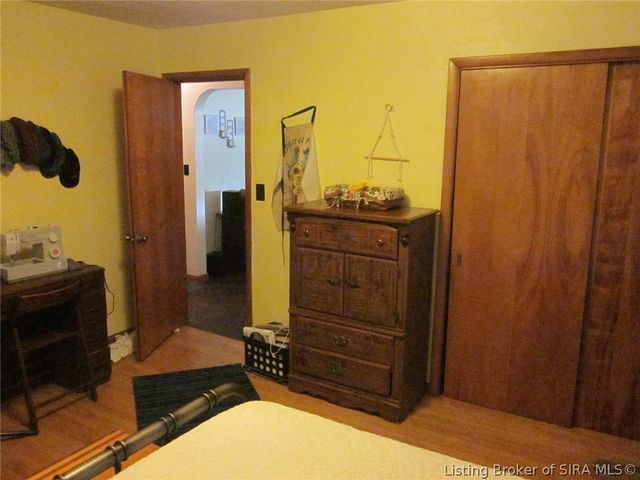 102 Maevi Drive, New Albany, IN 47150