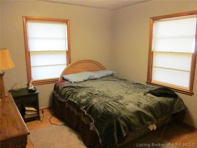 102 Maevi Drive, New Albany, IN 47150