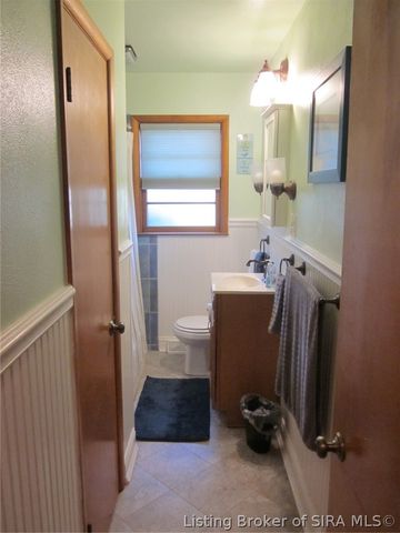 102 Maevi Drive, New Albany, IN 47150
