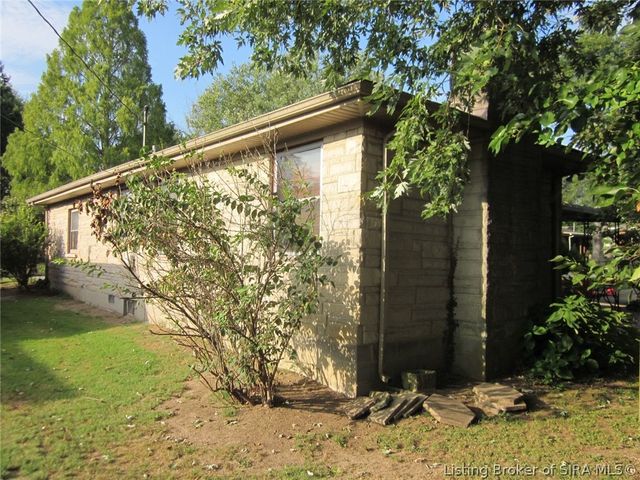 102 Maevi Drive, New Albany, IN 47150