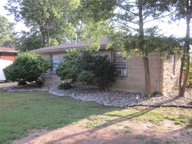 102 Maevi Drive, New Albany, IN 47150