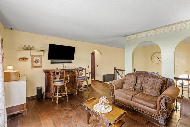 8223 Queen Avenue N, Brooklyn Park, MN 55444