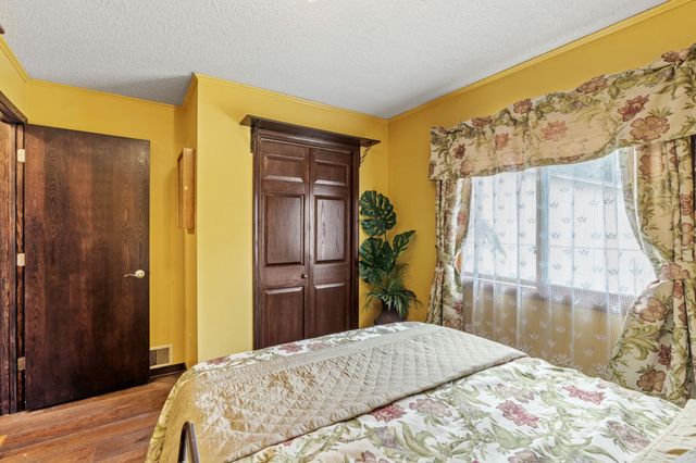 8223 Queen Avenue N, Brooklyn Park, MN 55444