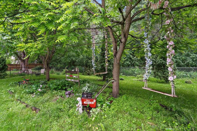 8223 Queen Avenue N, Brooklyn Park, MN 55444