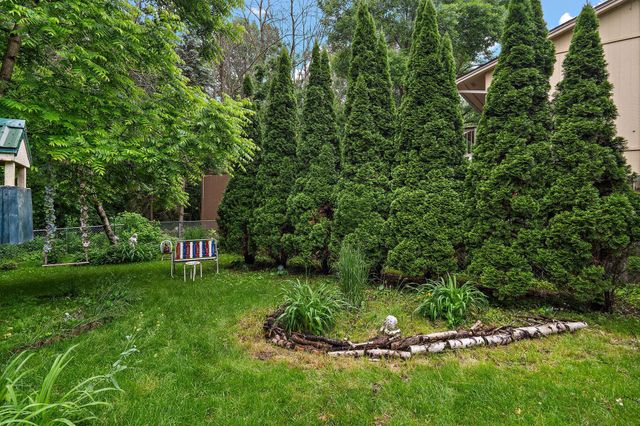 8223 Queen Avenue N, Brooklyn Park, MN 55444