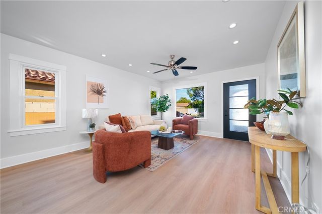 2385 Daisy, Long Beach, CA 90806