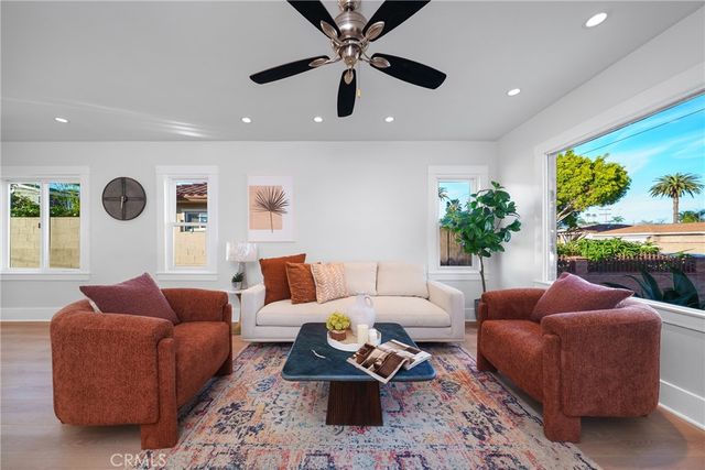 2385 Daisy, Long Beach, CA 90806