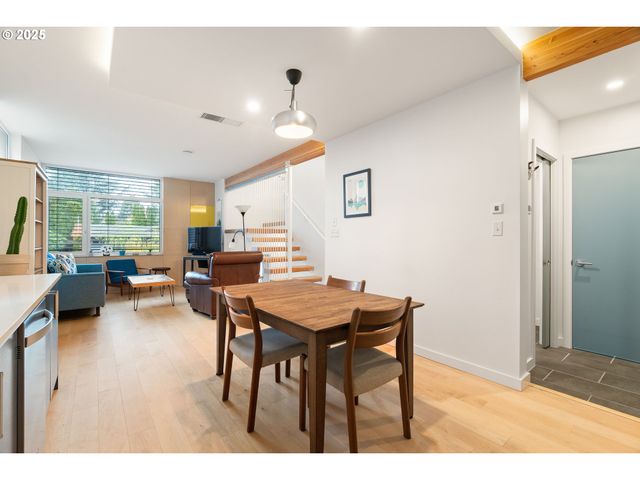 620 Ne 61ST Pl, Portland, OR 97213