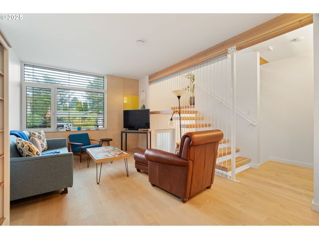 620 Ne 61ST Pl, Portland, OR 97213