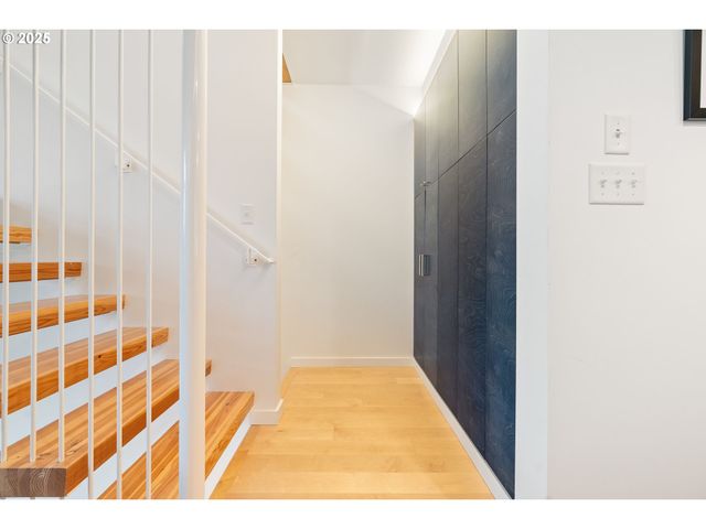 620 Ne 61ST Pl, Portland, OR 97213