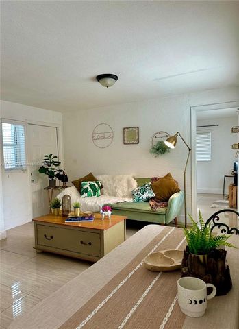 1501 NE 3rd Ave, Fort Lauderdale, FL 33304