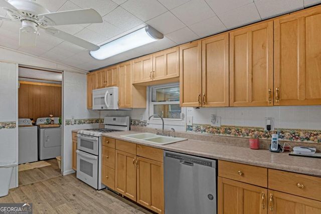 175 Oak Lake Drive, Hinesville, GA 31313