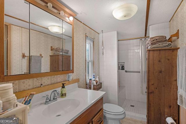 175 Oak Lake Drive, Hinesville, GA 31313