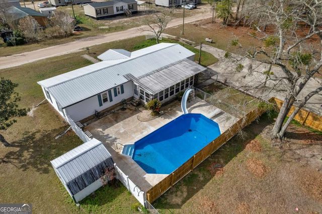 175 Oak Lake Drive, Hinesville, GA 31313