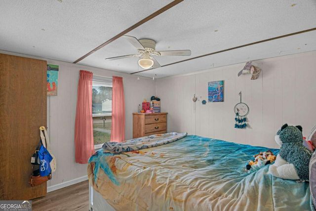 175 Oak Lake Drive, Hinesville, GA 31313