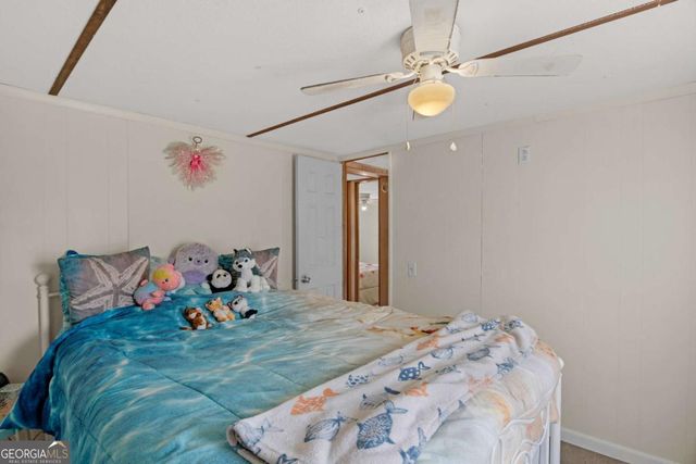 175 Oak Lake Drive, Hinesville, GA 31313