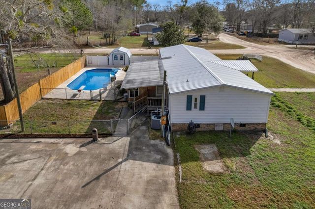 175 Oak Lake Drive, Hinesville, GA 31313