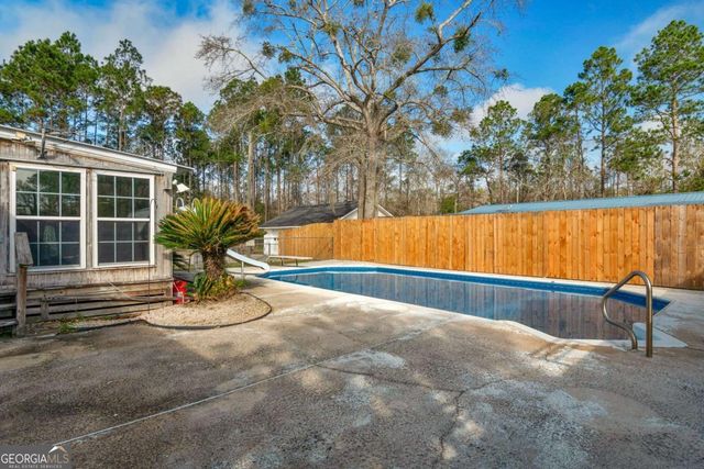 175 Oak Lake Drive, Hinesville, GA 31313