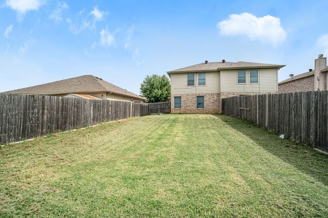542 Mast Court, Crowley, TX 76036