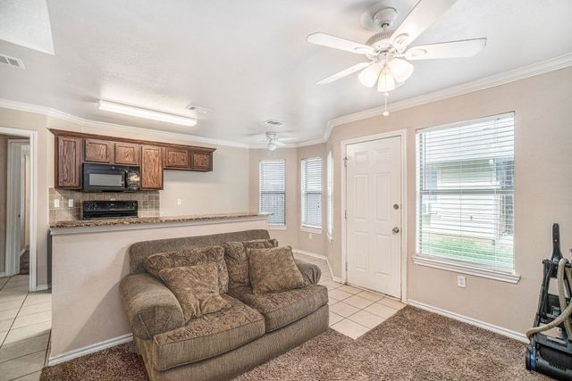 542 Mast Court, Crowley, TX 76036