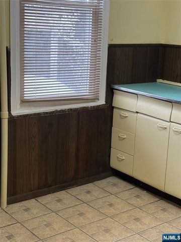 63-65 Lindsley Avenue 1, Newark, NJ 07106