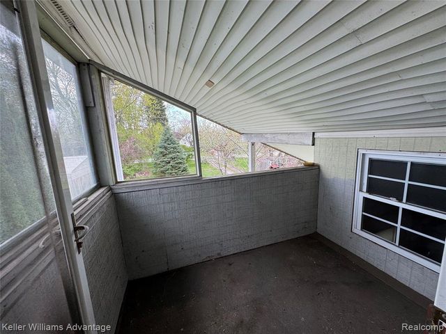 19730 Hilton Drive, Southfield, MI 48075