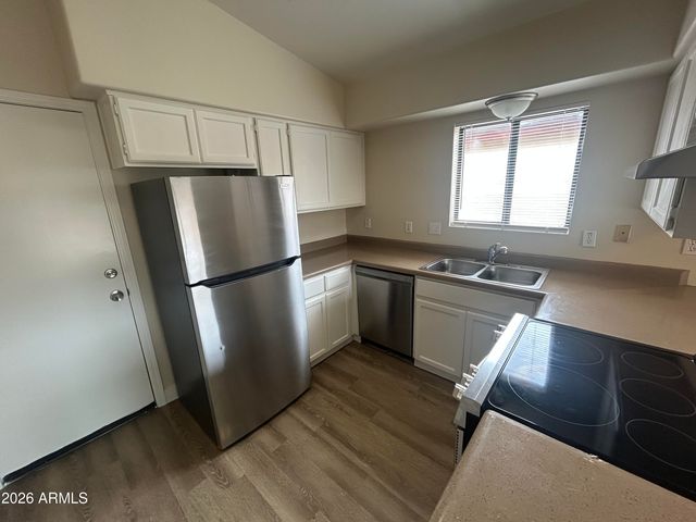 11134 N 82ND Drive, Peoria, AZ 85345