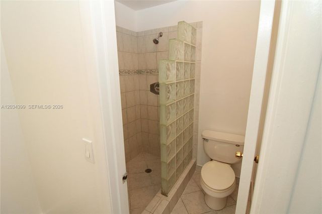 1423 Avon Lane 210, North Lauderdale, FL 33068