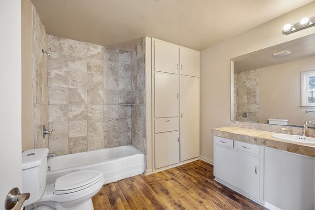 1200-A N North St, Kerrville, TX 78028