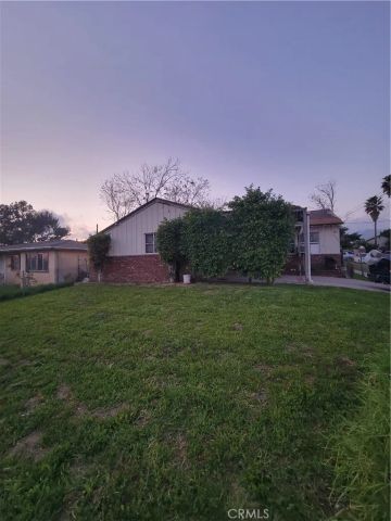 13603 Berg, Sylmar, CA 91342