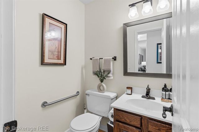 5539 Brompton Court, West Bloomfield, MI 48322