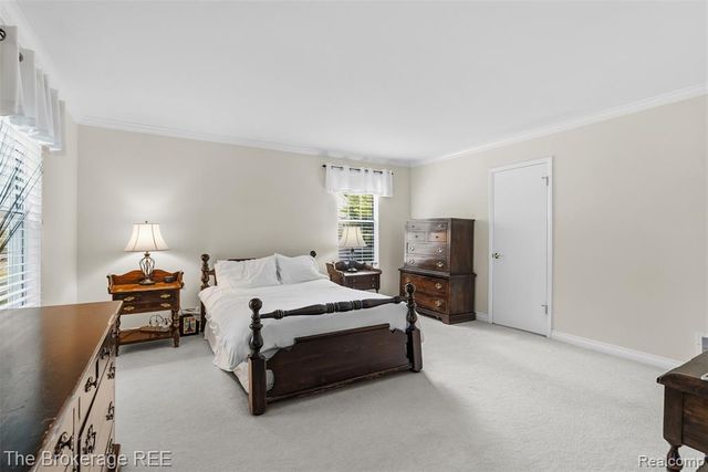 5539 Brompton Court, West Bloomfield, MI 48322