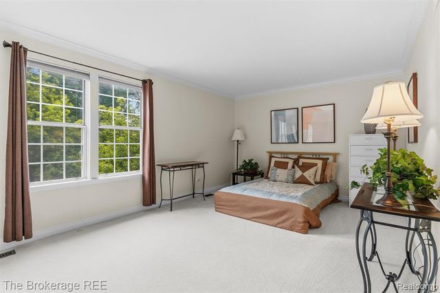 5539 Brompton Court, West Bloomfield, MI 48322
