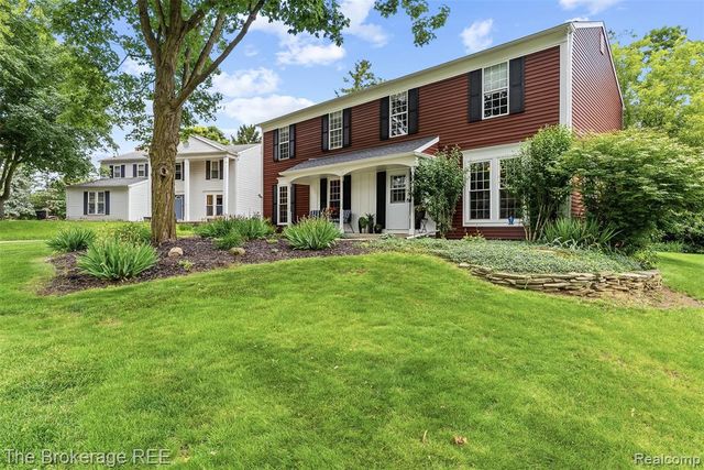 5539 Brompton Court, West Bloomfield, MI 48322