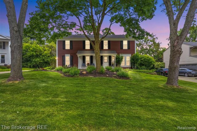 5539 Brompton Court, West Bloomfield, MI 48322