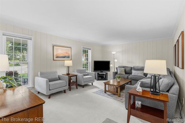 5539 Brompton Court, West Bloomfield, MI 48322