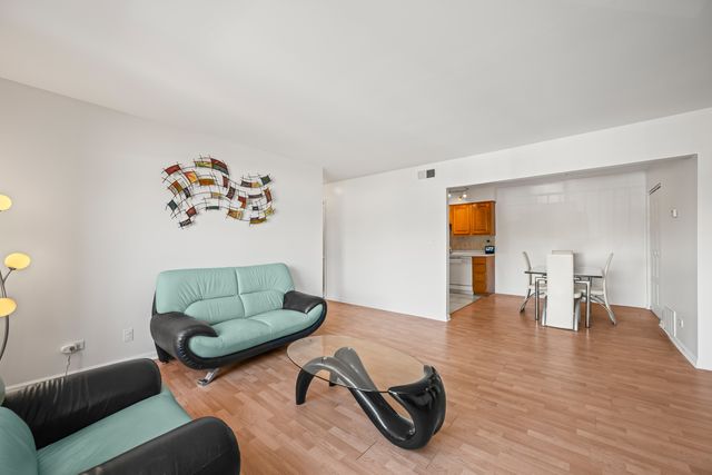 620 Tralee Court 3A, Schaumburg, IL 60193