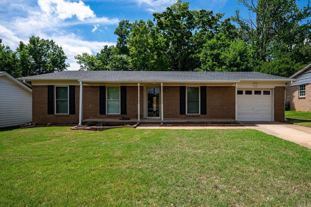 1906 Green Acres Road, Jacksonville, AR 72076