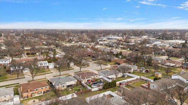 30840 Primrose Drive, Warren, MI 48088