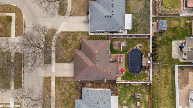 30840 Primrose Drive, Warren, MI 48088