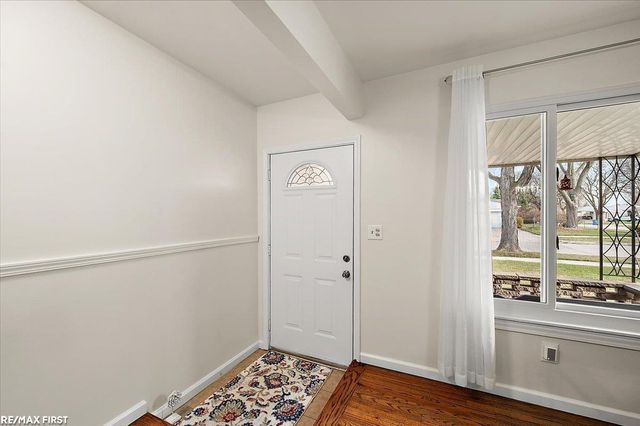 30840 Primrose Drive, Warren, MI 48088